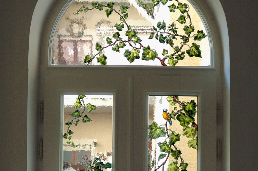 Balkontür mit klassischer Glasmalerei, Sicherheitsglas A3, durchwurfhemmend